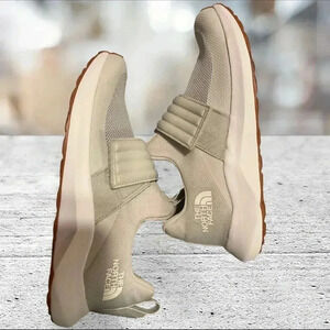 The North Face Litewave Mesh / No Lace